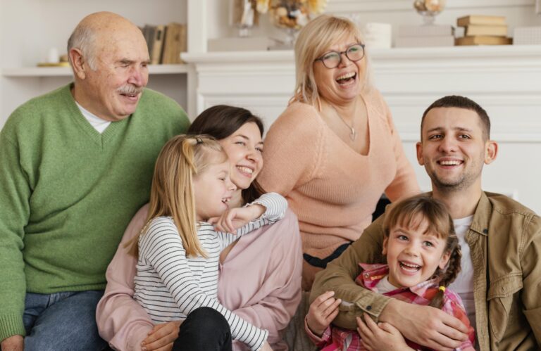 Conheça mais sobre a holding familiar, descubra seus benefícios e características.